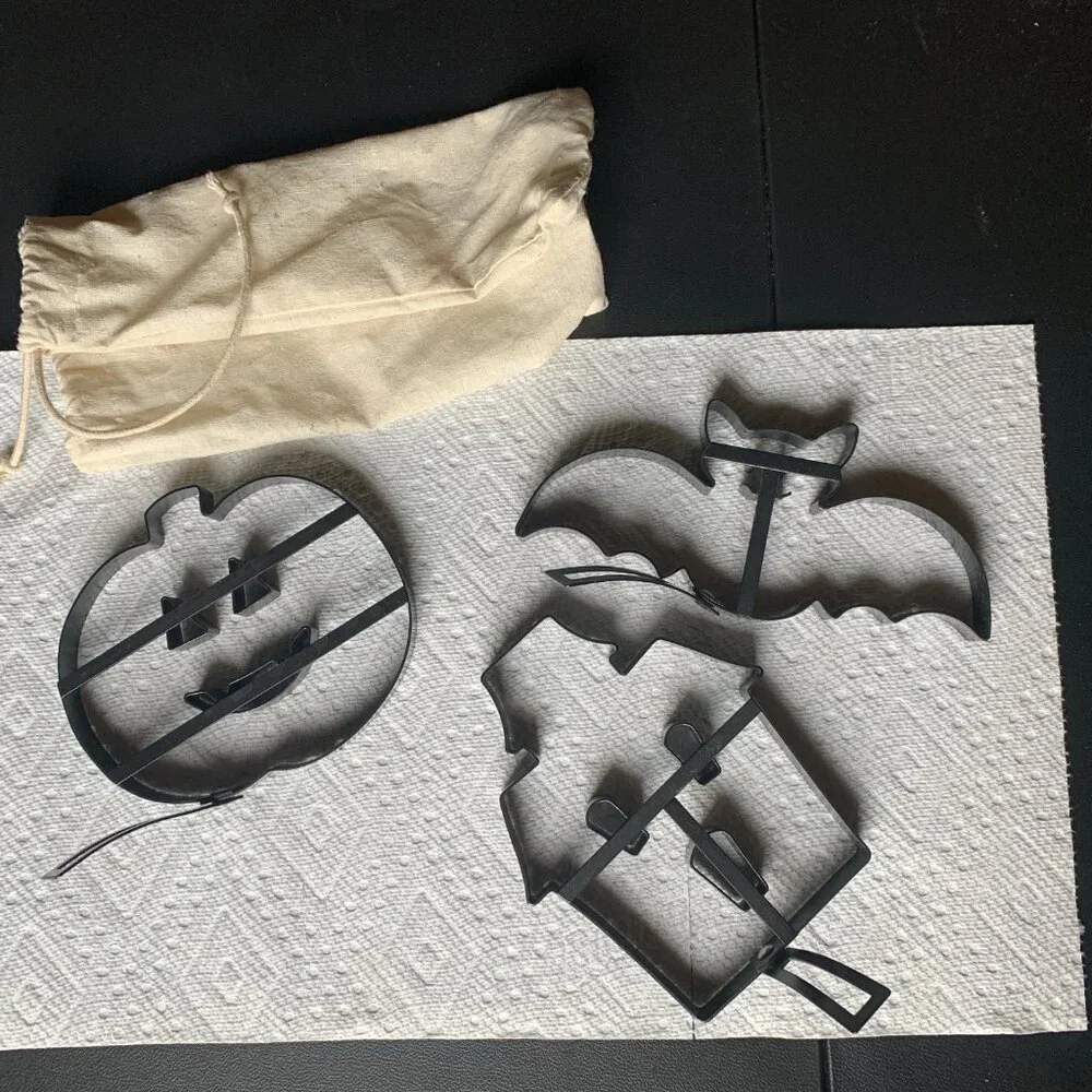 HALLOWEEN - 3pc lot Williams Sonoma Pancake Cookie Molds Pumpkin Bat HAUNTED HOU